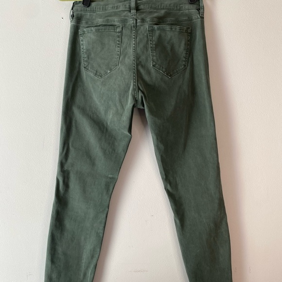 J.Crew Toothpick distressed army green pants. Size 27 - Picture 3 of 9